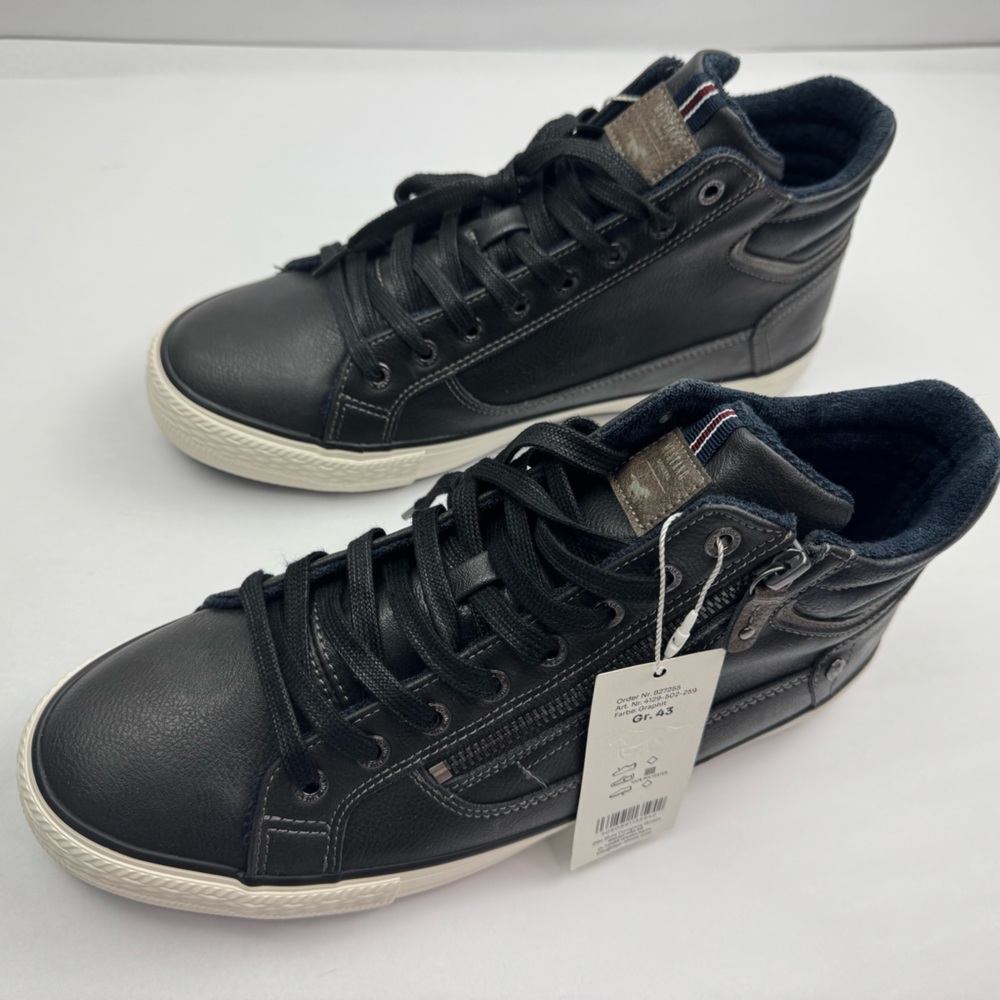 Men's Black High-Top Sneakers